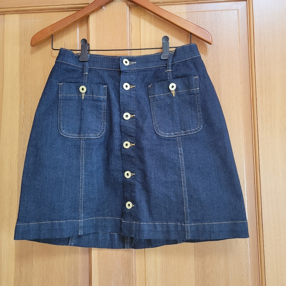 Tomy Hilfiger skirt size 4